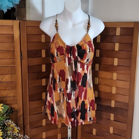 Studio Y brand summer spaghetti strap top - Picture 1 of 11